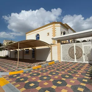 Pensjonat International, Abu Zabi